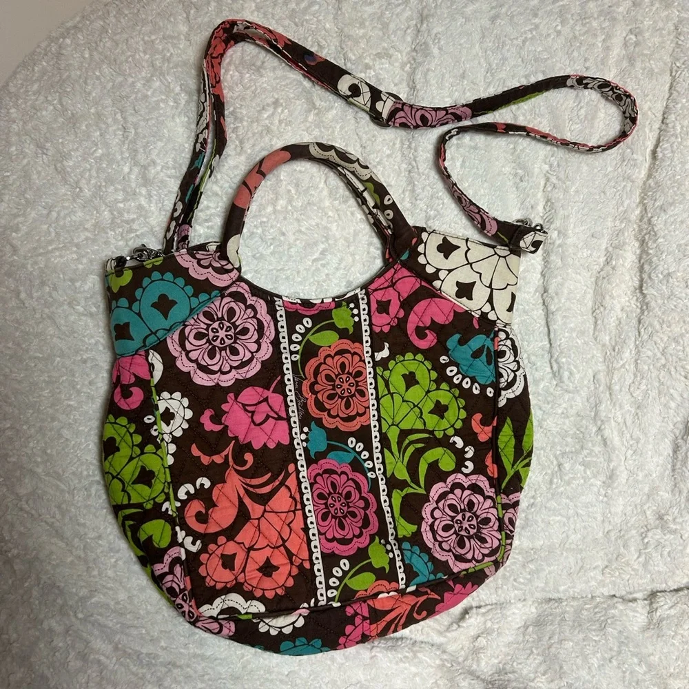 Vera Bradley chic crossbody